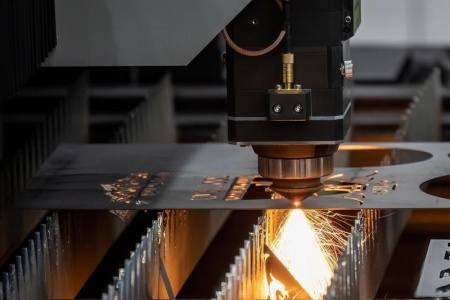 Microbillage des métaux, la finition précise qui fait la différence